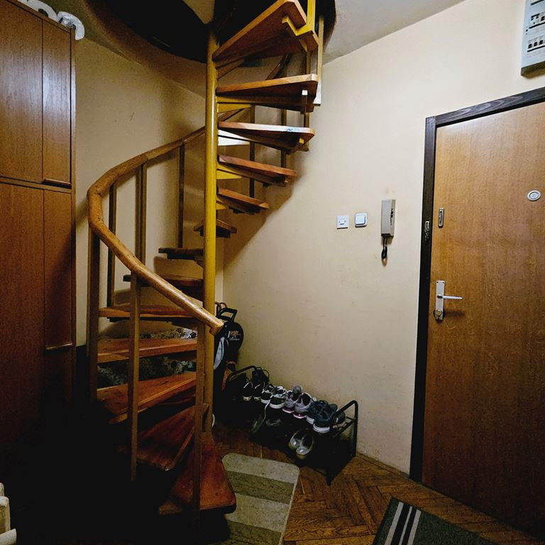Četvorosoban stan na prodaju, Centar, Novi Sad, 99m², 4. sprat, 198.000 €