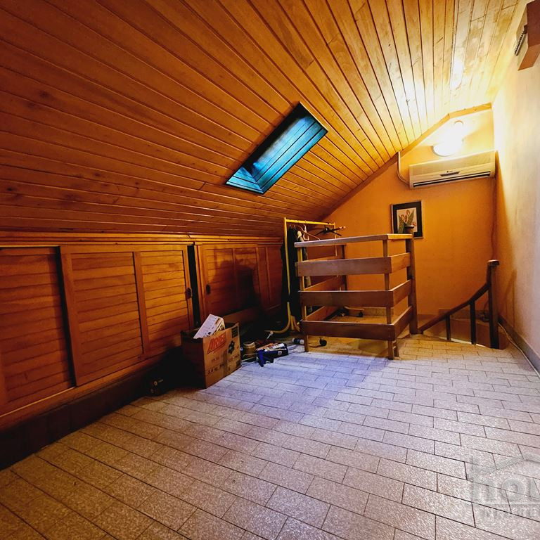 Četvorosoban stan na prodaju, Centar, Novi Sad, 99m², 4. sprat, 198.000 €