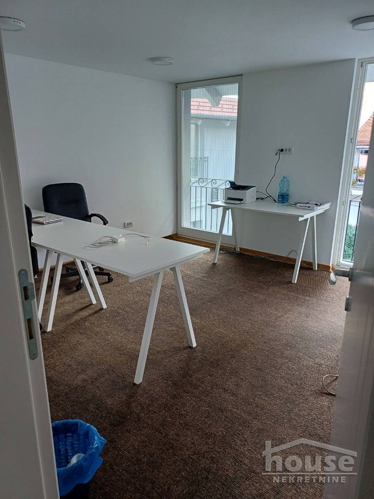 stanovi-4-dx-centar-1098712-t5unh Četvorosoban stan na prodaju, Centar, Novi Sad, 85m², 1. sprat, 460.000 €