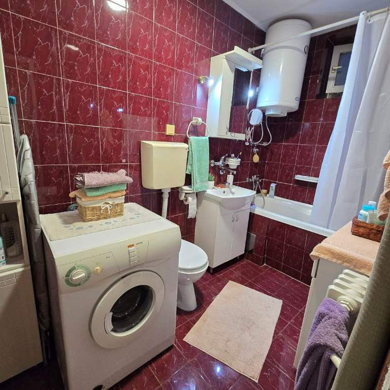 Stan Prodaja Novi Sad  88 m2