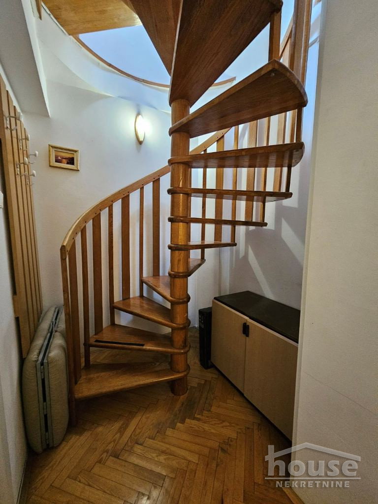 stanovi-4-dx-centar-1100505-e02ki Četvorosoban stan na prodaju, Centar, Novi Sad, 91m², 3. sprat, 239.000 €