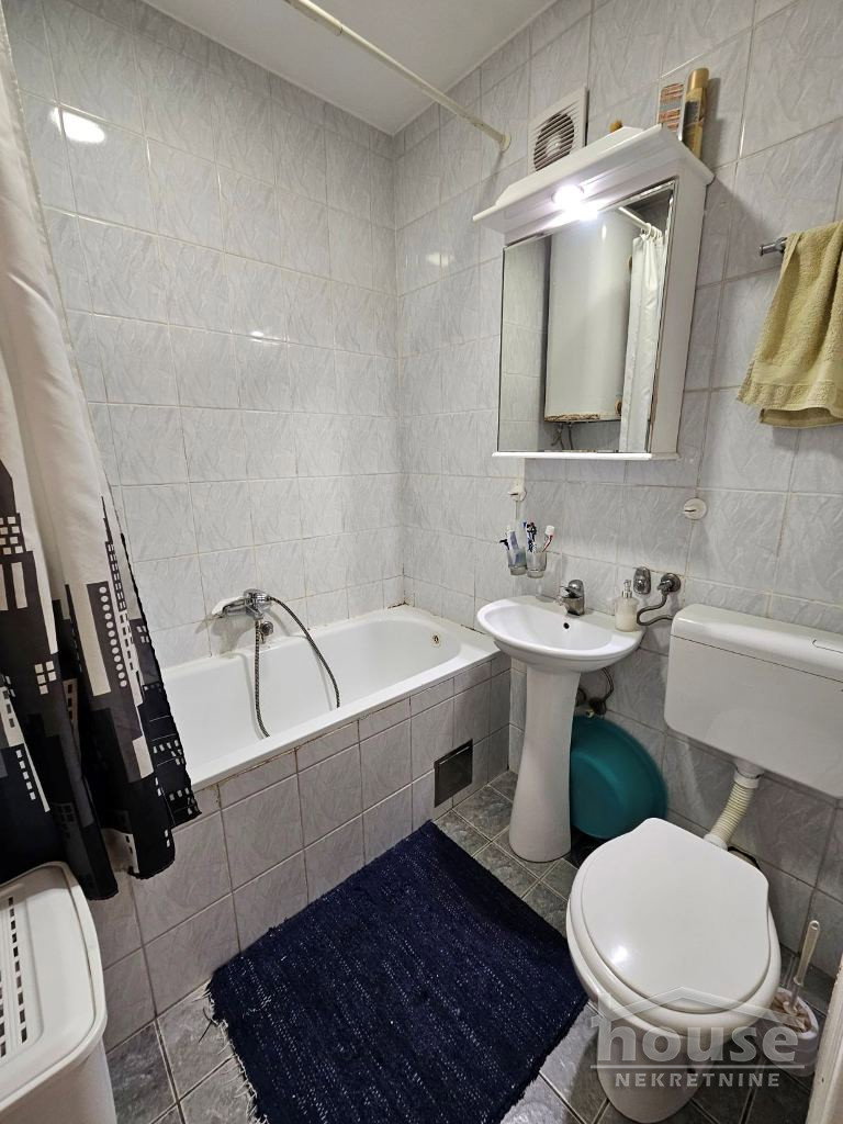 stanovi-4-dx-centar-1100505-jly0b Četvorosoban stan na prodaju, Centar, Novi Sad, 91m², 3. sprat, 239.000 €