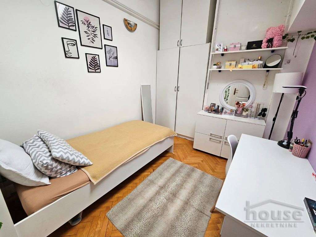 stanovi-4-dx-centar-1100505-o0vjs Četvorosoban stan na prodaju, Centar, Novi Sad, 91m², 3. sprat, 239.000 €