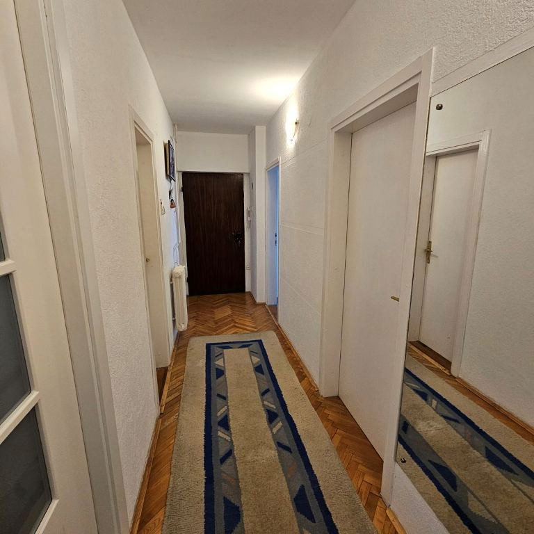 Četvorosoban stan na prodaju, Centar, Novi Sad, 91m², 3. sprat, 239.000 €