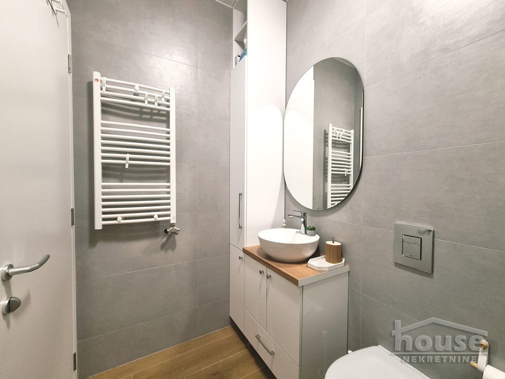 Četvorosoban stan na prodaju, Centar, Novi Sad, 103m², 300.000 €