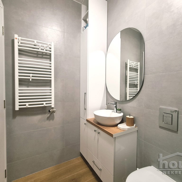 Četvorosoban stan na prodaju, Centar, Novi Sad, 103m², 300.000 €