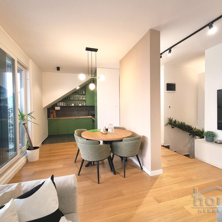 Stan Prodaja Novi Sad  103 m2
