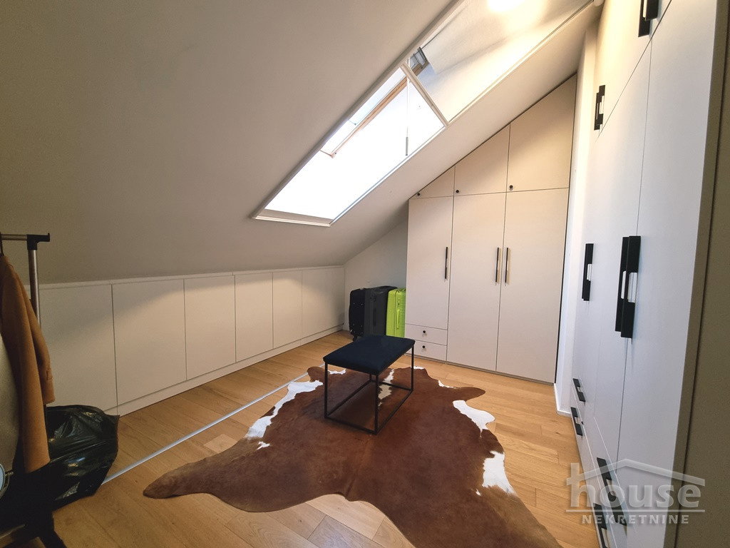 Četvorosoban stan na prodaju, Centar, Novi Sad, 103m², 300.000 €
