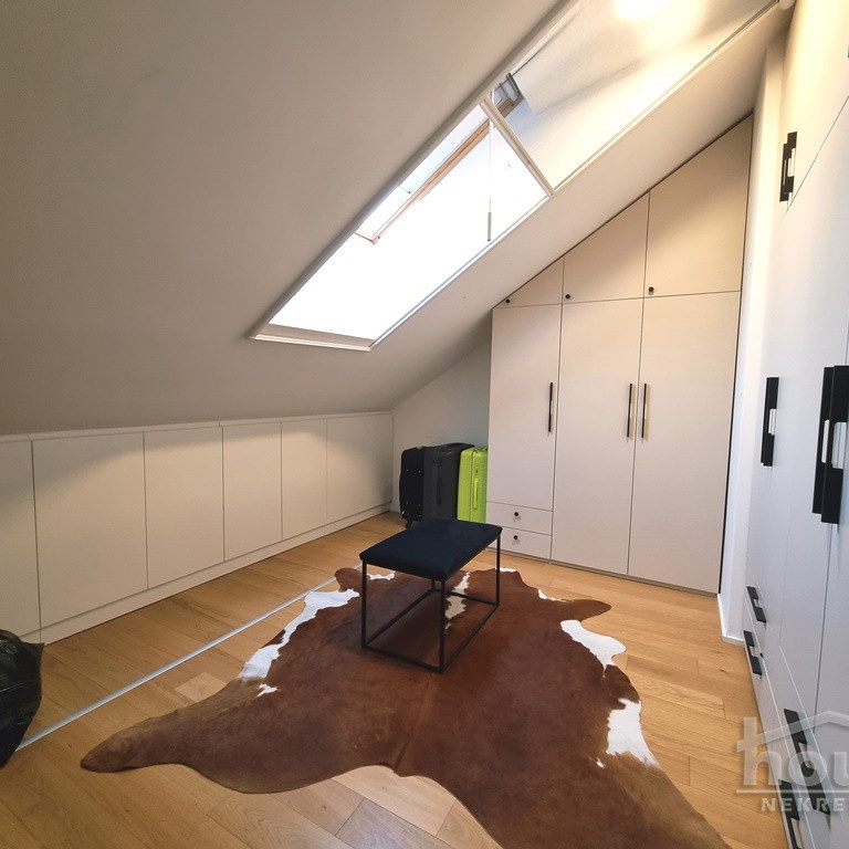 Četvorosoban stan na prodaju, Centar, Novi Sad, 103m², 300.000 €