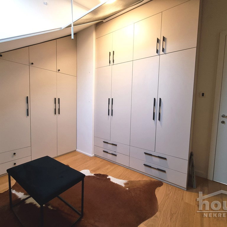 Četvorosoban stan na prodaju, Centar, Novi Sad, 103m², 300.000 €