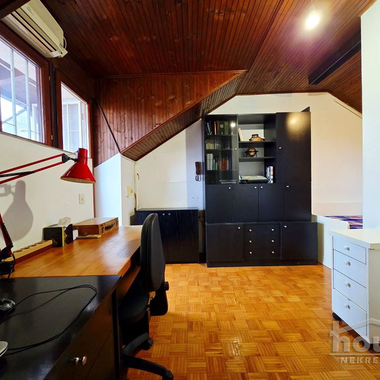 Četvorosoban stan na prodaju, Grbavica, Novi Sad, 141m², 4. sprat, 325.000 €