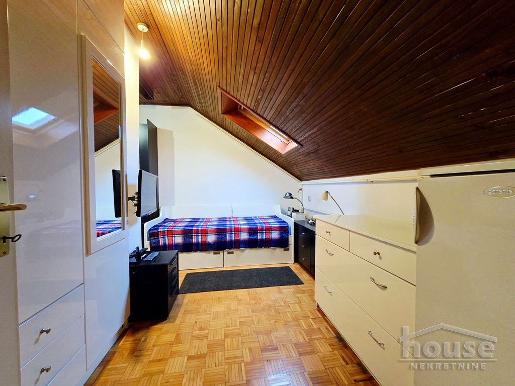 stanovi-4-dx-grbavica-1065451-r1uka Četvorosoban stan na prodaju, Grbavica, Novi Sad, 141m², 4. sprat, 325.000 €