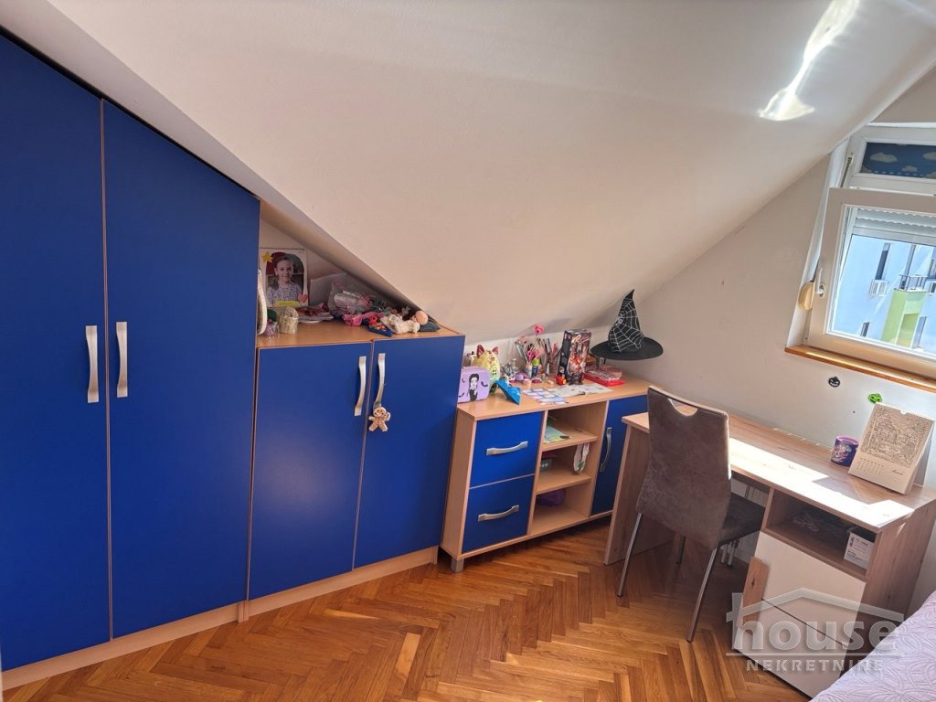 Četvorosoban stan na prodaju, Cara Dušana, Novi Sad, 48m², 5. sprat, 120.000 €