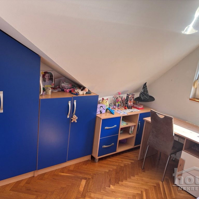 Četvorosoban stan na prodaju, Cara Dušana, Novi Sad, 48m², 5. sprat, 120.000 €