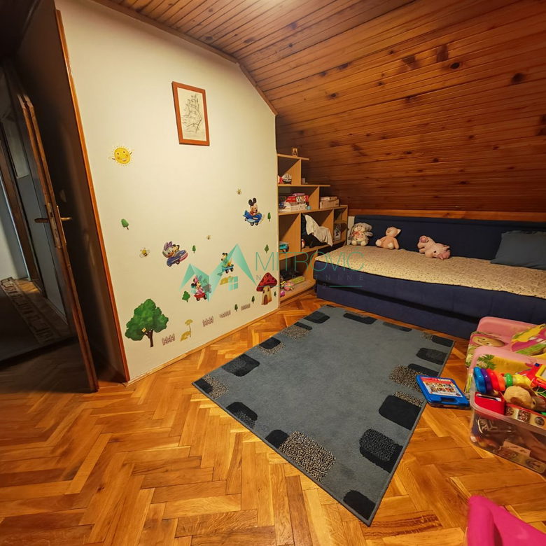Četvorosoban stan na prodaju, Novo Naselje, Novi Sad, 87m², 185.400 €