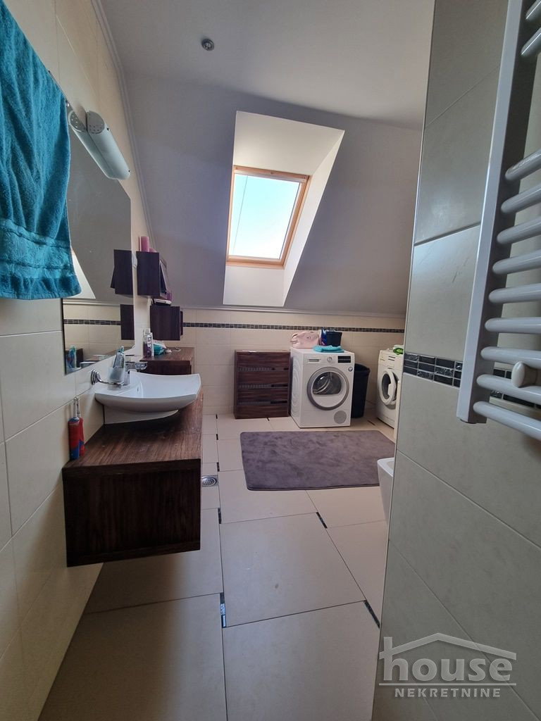 Četvorosoban stan na prodaju, Socijalno, Novi Sad, 86m², 250.000 €