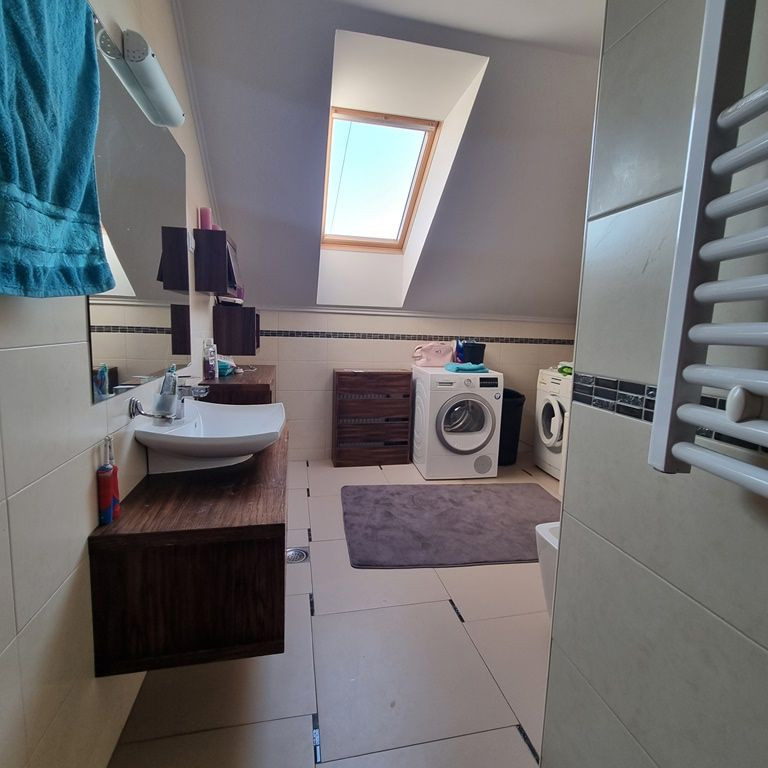 Četvorosoban stan na prodaju, Socijalno, Novi Sad, 86m², 250.000 €