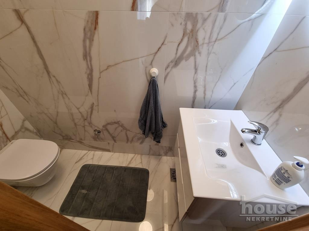 Četvorosoban stan na prodaju, Socijalno, Novi Sad, 86m², 250.000 €