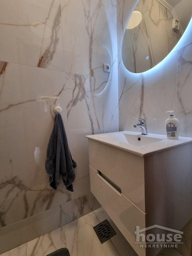 Četvorosoban stan na prodaju, Socijalno, Novi Sad, 86m², 250.000 €