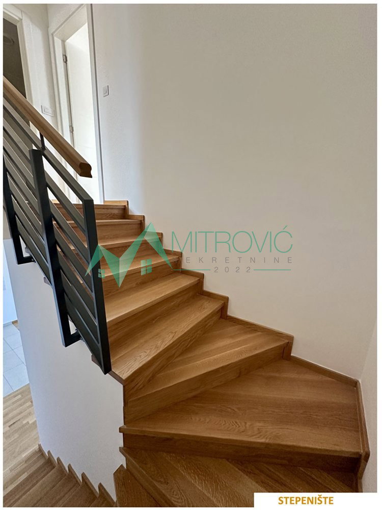 stanovi-4-dx-telep-1002506-nxuro Četvorosoban stan na prodaju, Telep, Novi Sad, 113m², 232.780 €