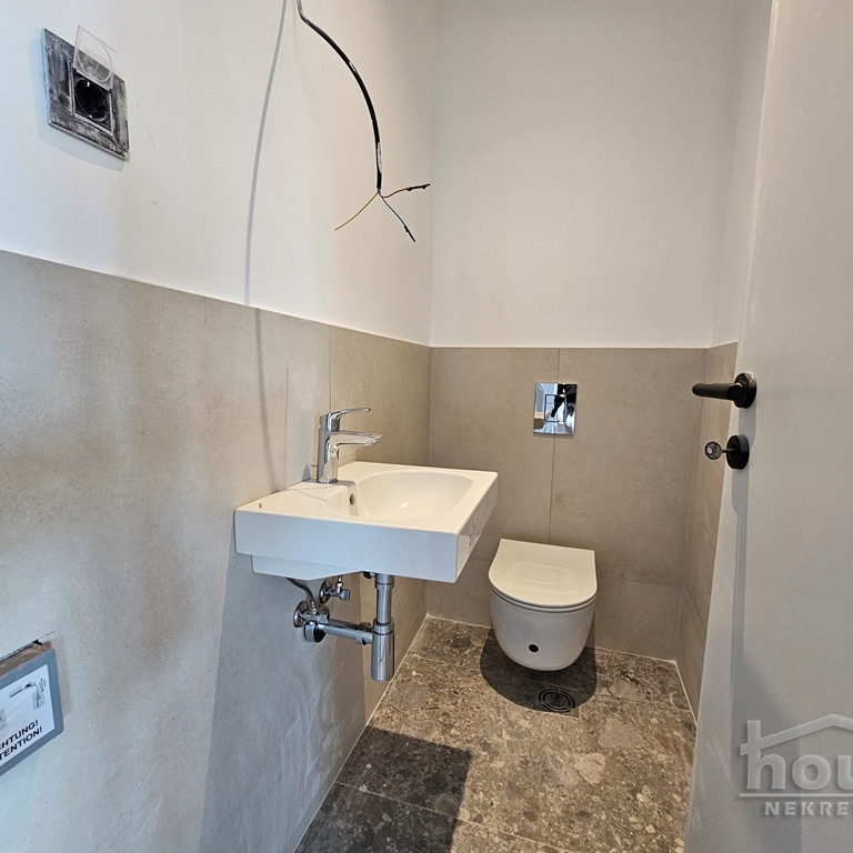 Petosoban stan na prodaju, Telep, Novi Sad, 194m², 2. sprat, 648.900 €