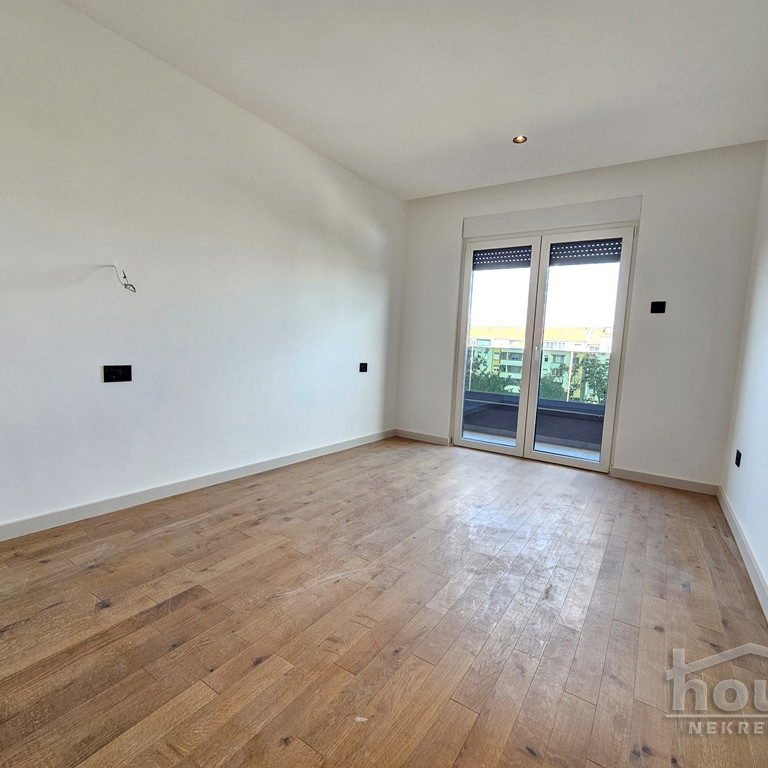 Petosoban stan na prodaju, Telep, Novi Sad, 194m², 2. sprat, 648.900 €