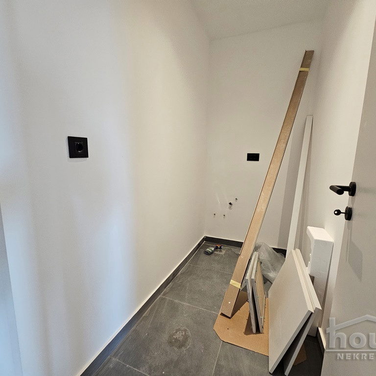 Stan Prodaja Novi Sad  194 m2