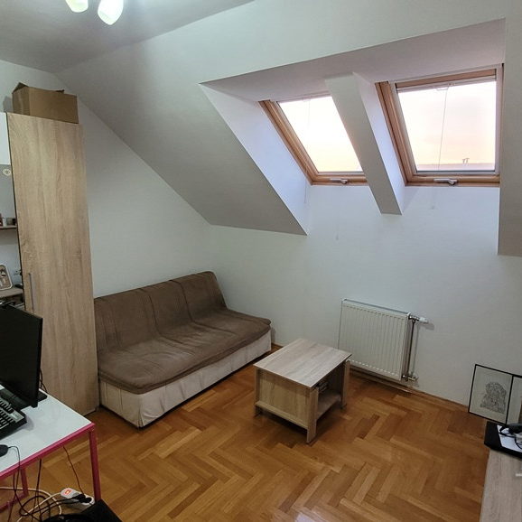 Četvorosoban stan na prodaju, Bulevar Patrijarha Pavla, Novi Sad, 77m², 4. sprat, 179.220 €