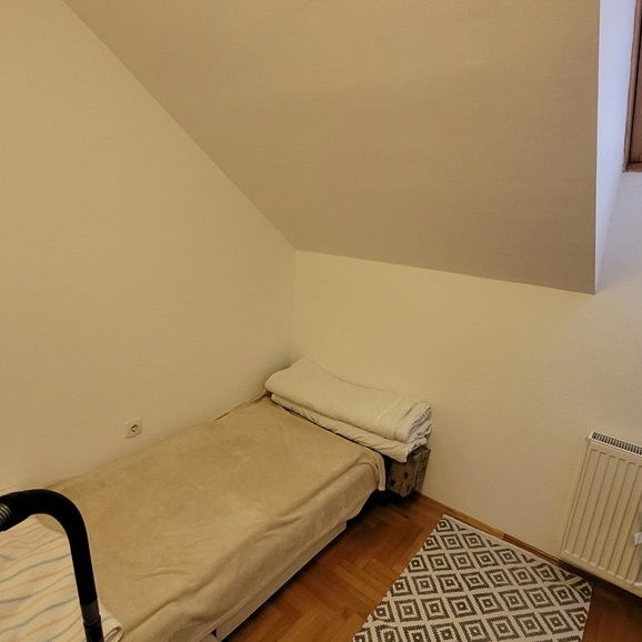 Četvorosoban stan na prodaju, Bulevar Patrijarha Pavla, Novi Sad, 77m², 4. sprat, 179.220 €