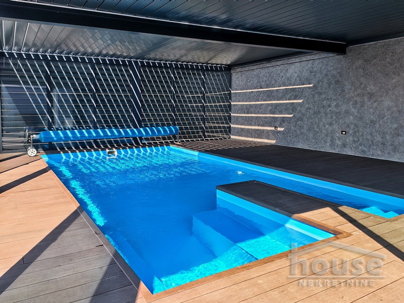 stanovi-4-pe-cara-duSana-1058957-dqzan Četvorosoban stan na prodaju, Cara Dušana, Novi Sad, 245m², 618.000 €