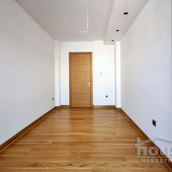 Stan Prodaja Novi Sad  245 m2