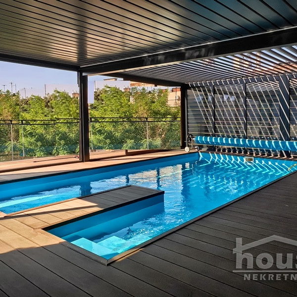 Četvorosoban stan na prodaju, Cara Dušana, Novi Sad, 245m², 618.000 €