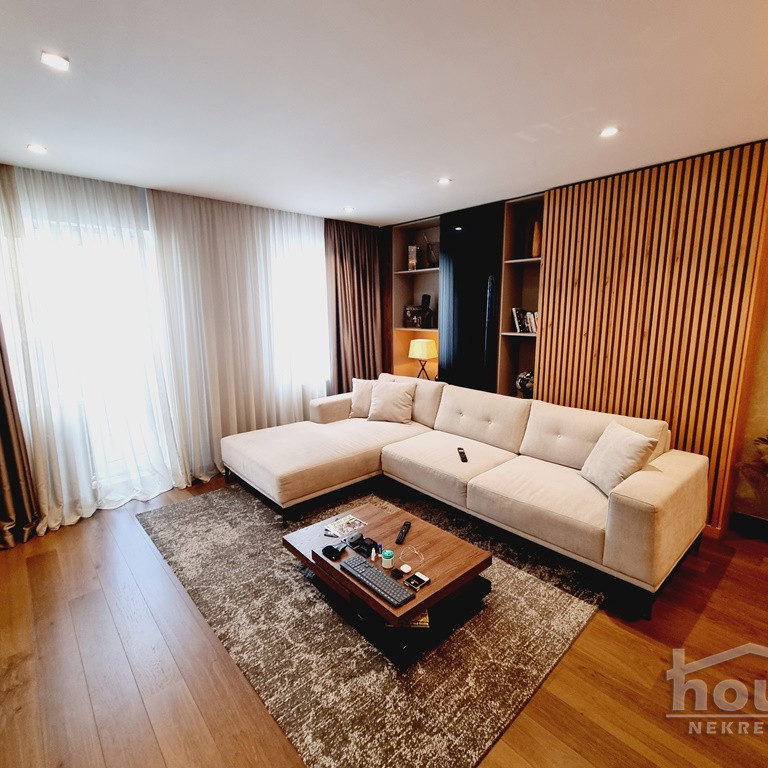 Stan Prodaja Novi Sad  122 m2