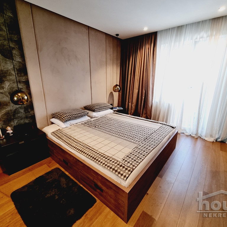 Četvorosoban stan na prodaju, Grbavica, Novi Sad, 122m², 7. sprat, 430.000 €