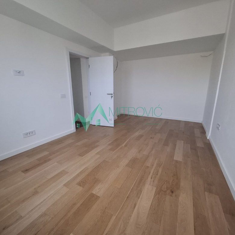 Četvorosoban stan na prodaju, Liman 4, Novi Sad, 100m², 319.300 €