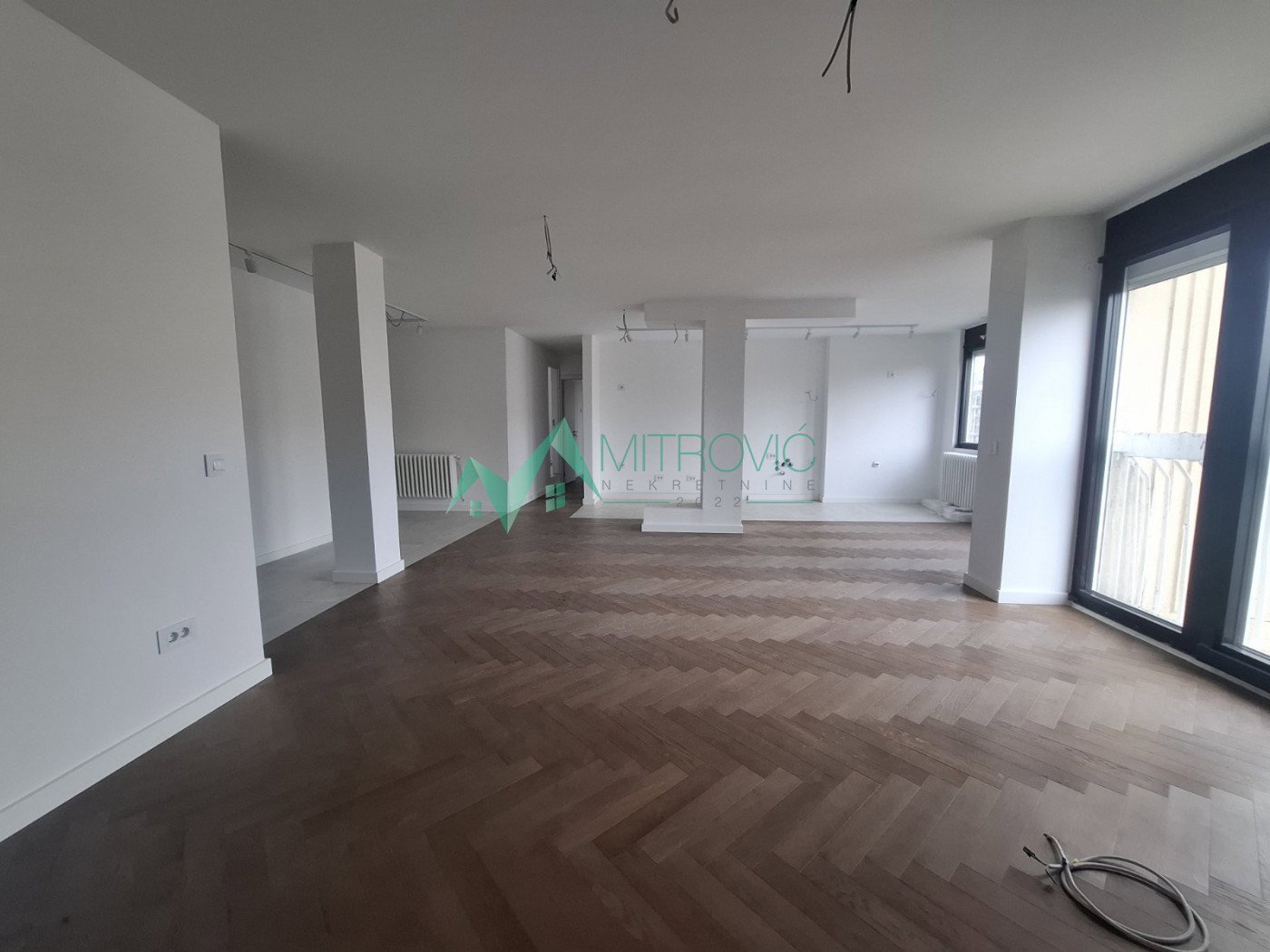 Stan Prodaja Novi Sad  100 m2