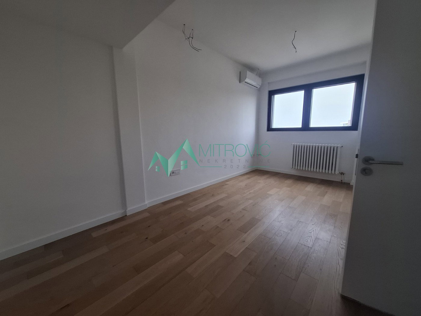 Stan Prodaja Novi Sad  100 m2