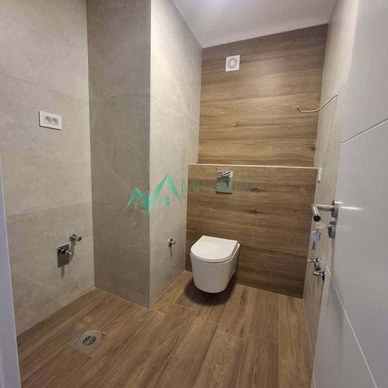 Četvorosoban stan na prodaju, Liman 4, Novi Sad, 100m², 319.300 €