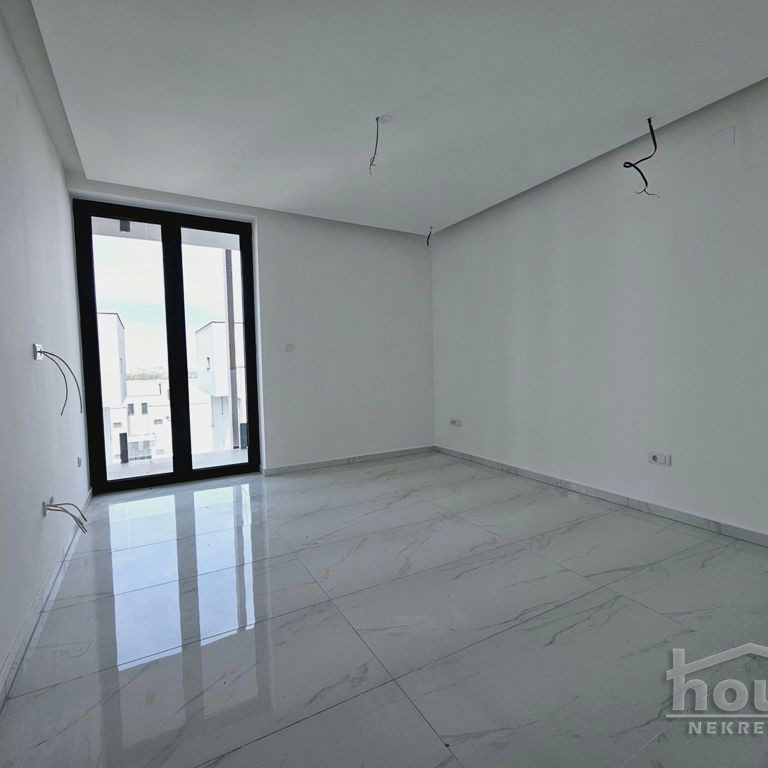 Četvorosoban stan na prodaju, Popovica, Novi Sad, 133m², 450.000 €