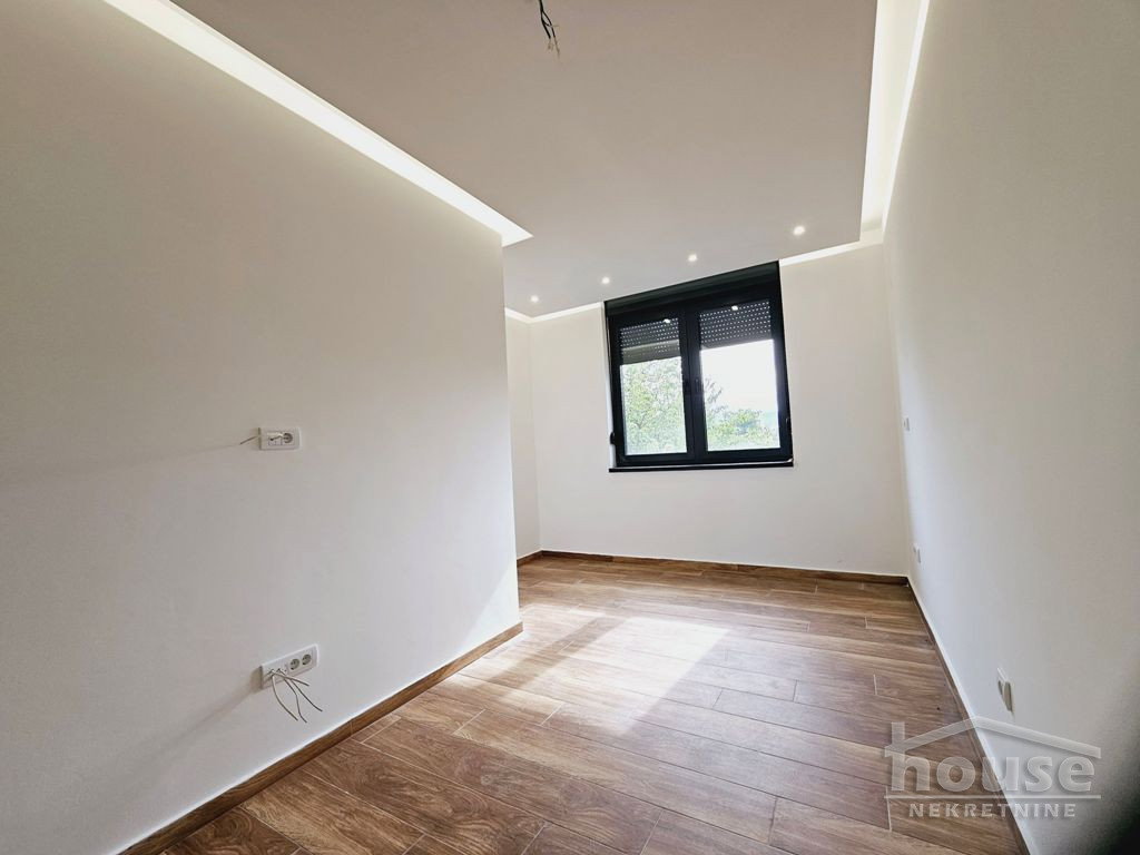 Četvorosoban stan na prodaju, Popovica, Novi Sad, 133m², 450.000 €