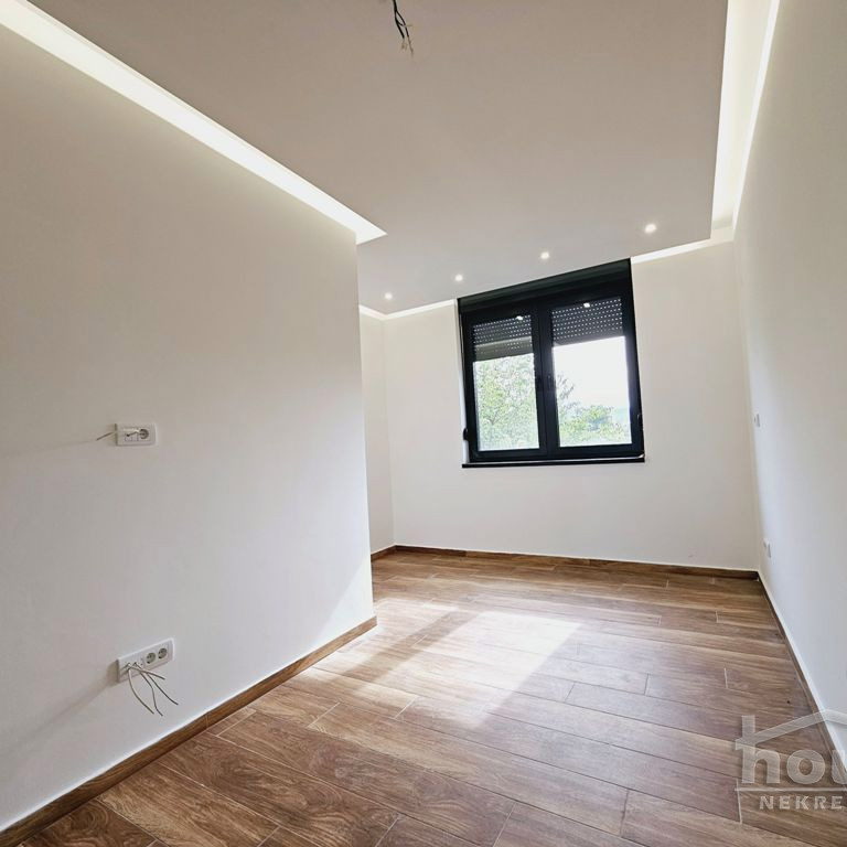 Četvorosoban stan na prodaju, Popovica, Novi Sad, 133m², 450.000 €