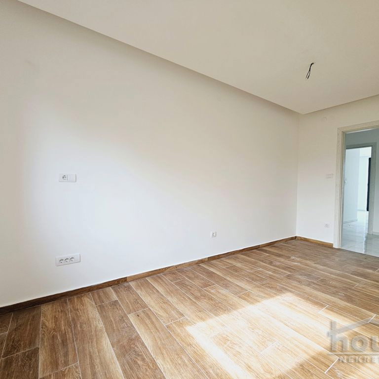 Četvorosoban stan na prodaju, Popovica, Novi Sad, 133m², 450.000 €