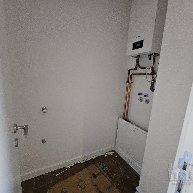 Četvorosoban stan na prodaju, Tatarsko Brdo, Novi Sad, 98m², 290.000 €