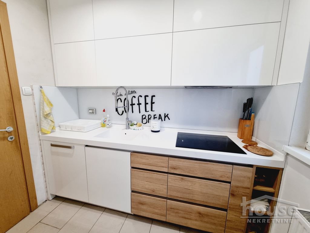 stanovi-4-pe-telep-1100063-un7ua Troiposoban stan na prodaju, Telep, Novi Sad, 120m², 7. sprat, 321.360 €