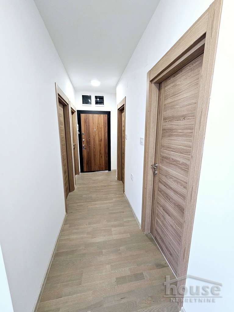 stanovi-4-pl-alibegovac-1064681-dpmec Četvorosoban stan na prodaju, Alibegovac, Novi Sad, 79m², 2. sprat, 173.800 €