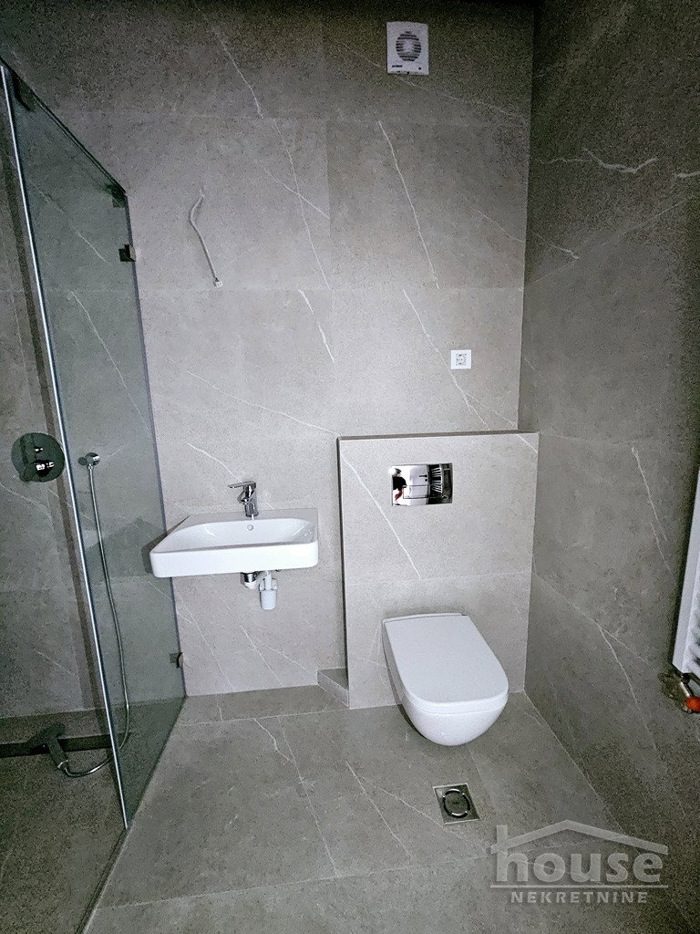 stanovi-4-po-bulevar-1098110-ajka9 Četvorosoban stan na prodaju, Bulevar Oslobođenja, Novi Sad, 104m², 3. sprat, 320.320 €