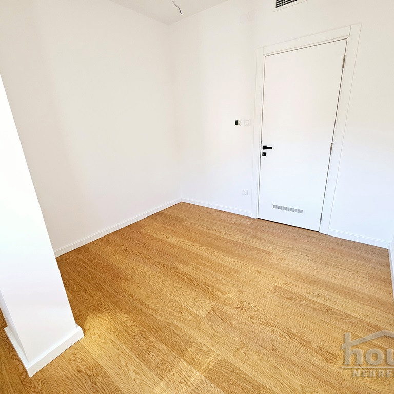 Četvorosoban stan na prodaju, Bulevar Oslobođenja, Novi Sad, 104m², 3. sprat, 320.320 €