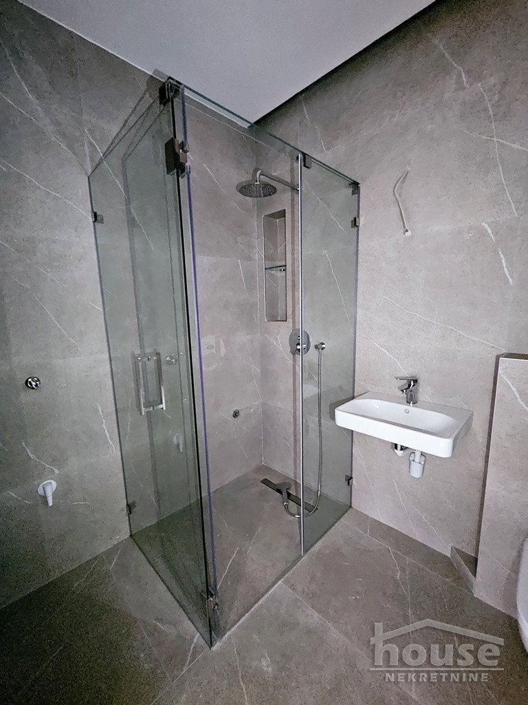 stanovi-4-po-bulevar-1098110-rgrsv Četvorosoban stan na prodaju, Bulevar Oslobođenja, Novi Sad, 104m², 3. sprat, 320.320 €