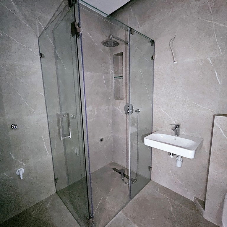 Četvorosoban stan na prodaju, Bulevar Oslobođenja, Novi Sad, 104m², 3. sprat, 320.320 €