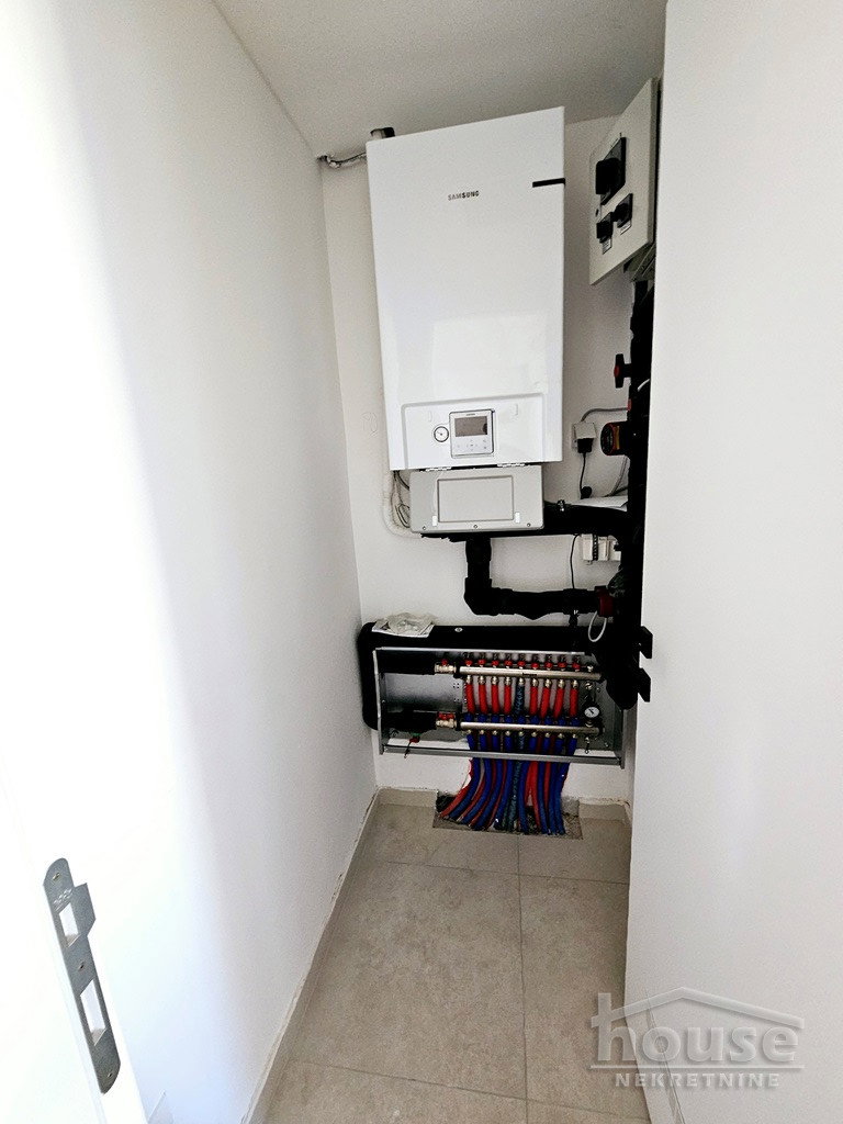 stanovi-4-po-bulevar-1098110-wbepl Četvorosoban stan na prodaju, Bulevar Oslobođenja, Novi Sad, 104m², 3. sprat, 320.320 €